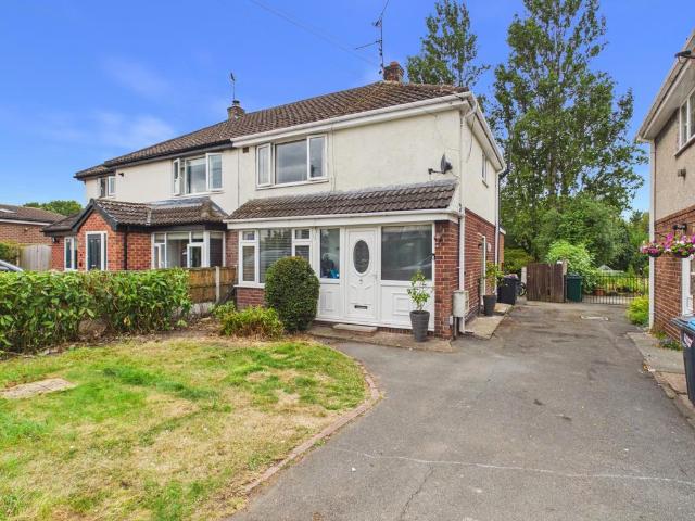 2 bedroom semi detached house for sale