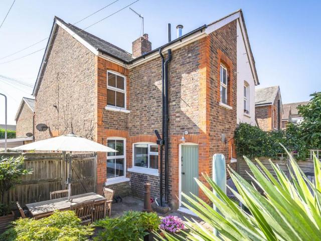2 bedroom semi detached house for sale