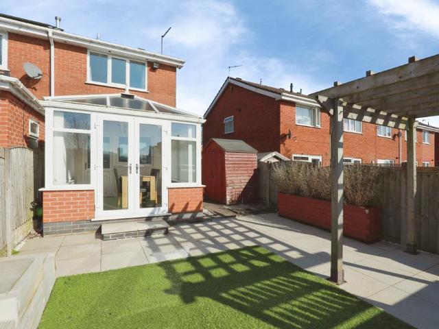 2 bedroom semi detached house for sale