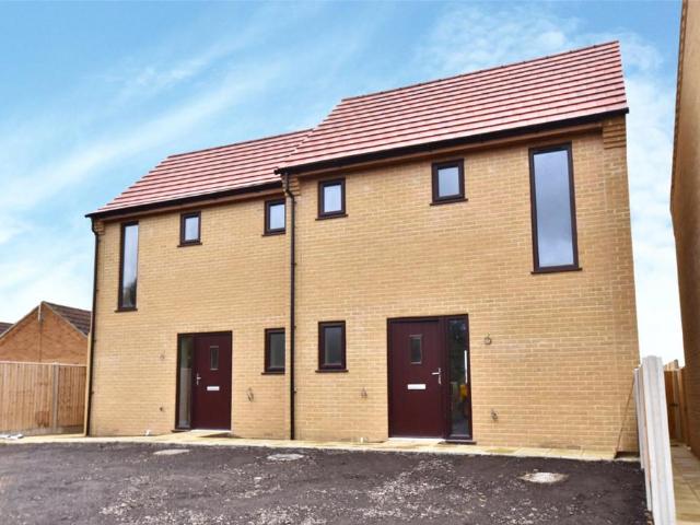 2 bedroom semi detached house for sale