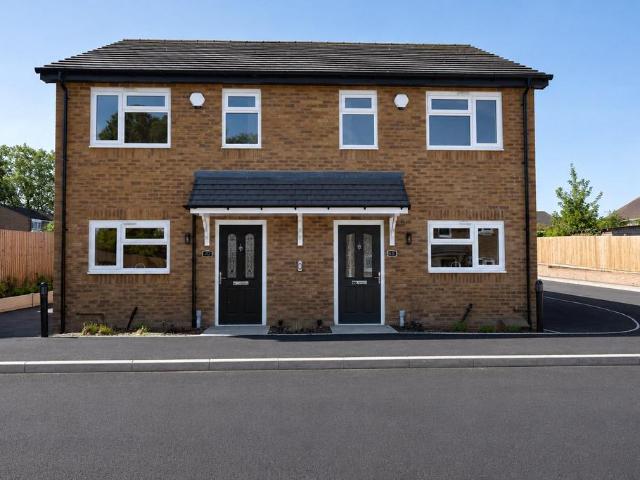 2 bedroom semi detached house for sale