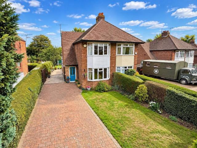 2 bedroom semi detached house for sale