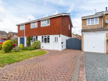 2 bedroom semi detached house for sale