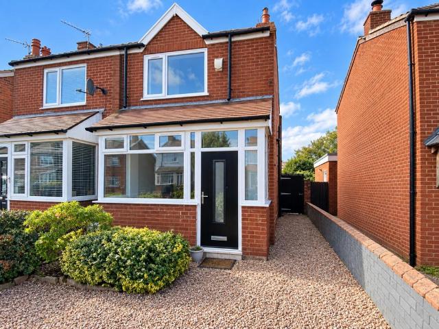 2 bedroom semi detached house for sale