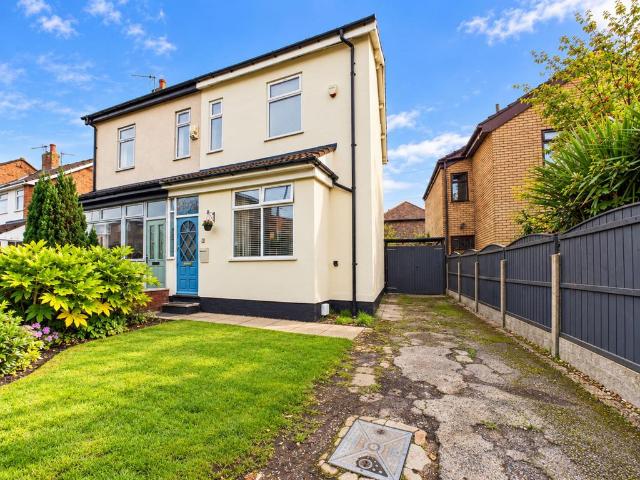 2 bedroom semi detached house for sale
