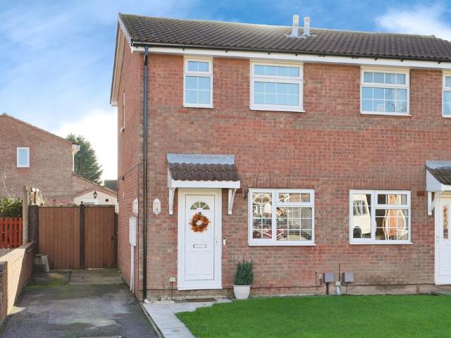 2 bedroom semi detached house for sale