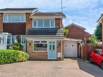 2 bedroom semi detached house for sale