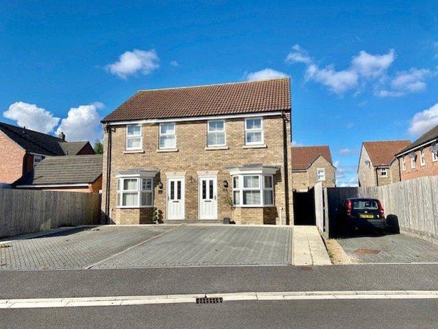 2 bedroom semi detached house for sale