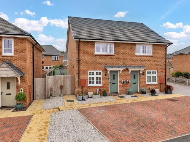 2 bedroom semi detached house for sale