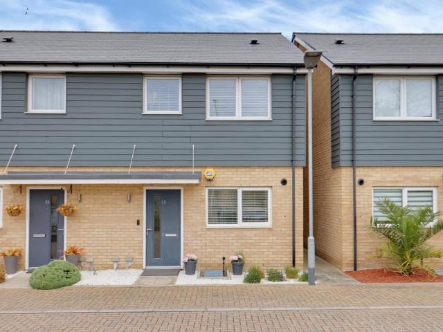 2 bedroom semi detached house for sale