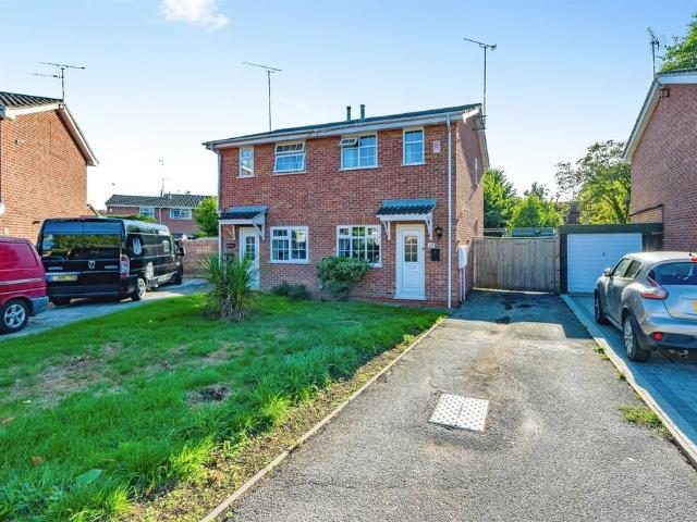 2 bedroom semi detached house for sale