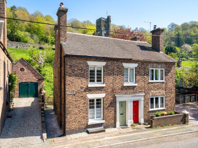2 bedroom semi detached house for sale