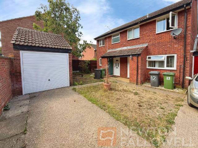 2 bedroom semi detached house for sale
