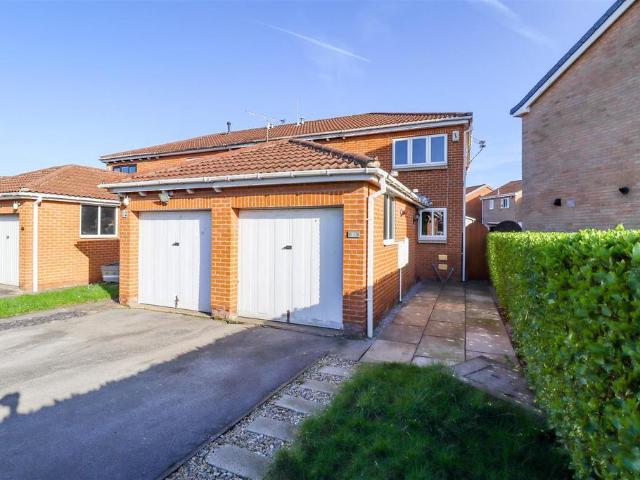 2 bedroom semi detached house for sale