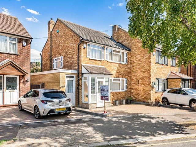2 bedroom semi detached house for sale