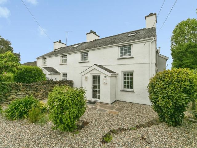 2 bedroom semi detached house for sale