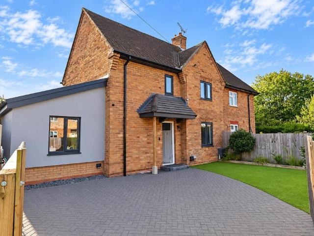 2 bedroom semi detached house for sale