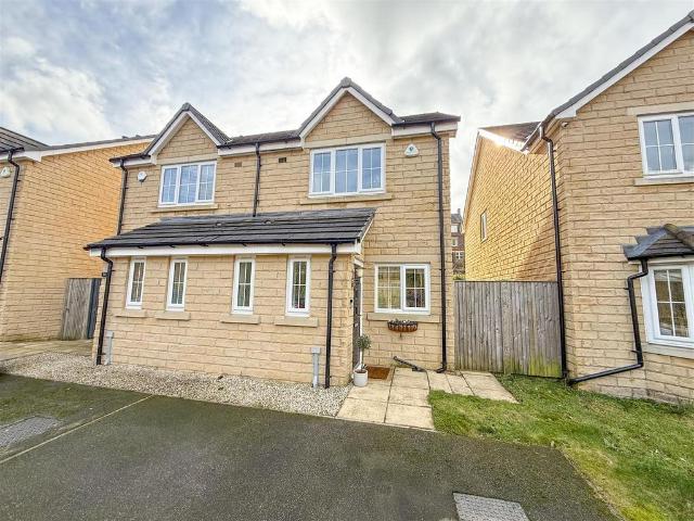 2 bedroom semi detached house for sale