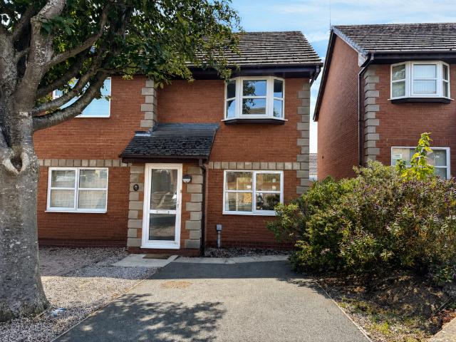 2 bedroom semi detached house for sale