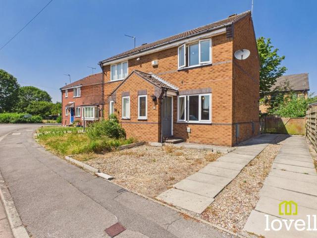 2 bedroom semi detached house for sale