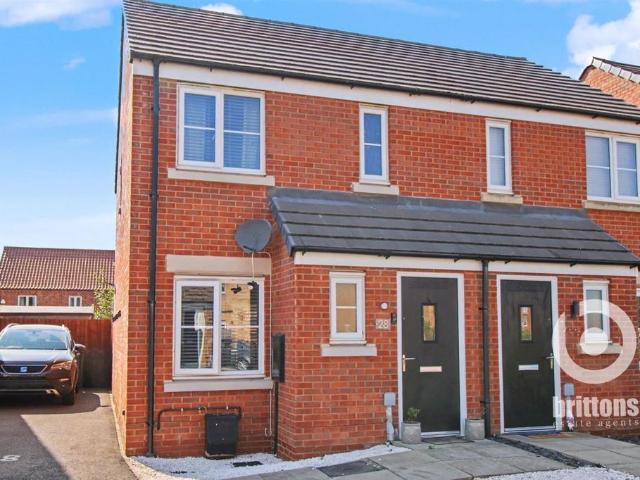 2 bedroom semi detached house for sale
