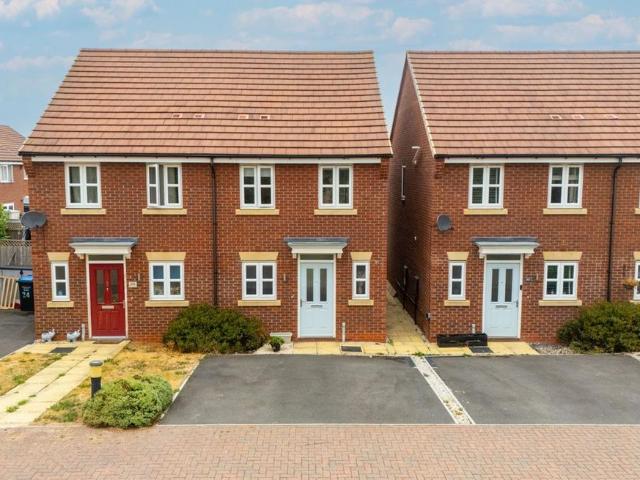2 bedroom semi detached house for sale
