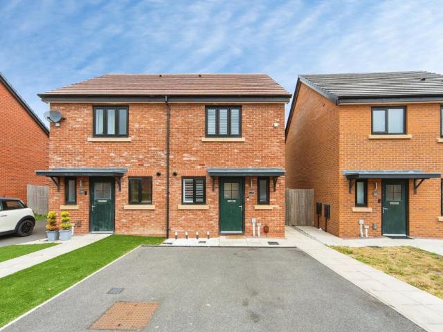 2 bedroom semi detached house for sale