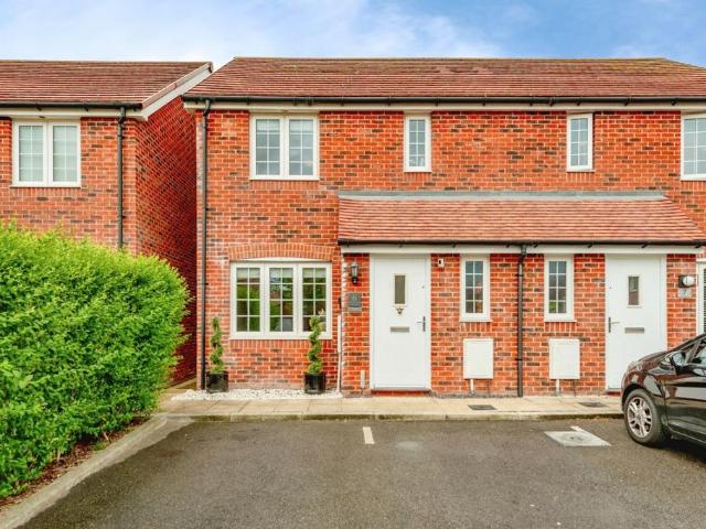 2 bedroom semi detached house for sale