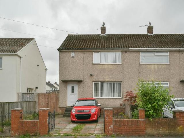2 bedroom semi detached house for sale