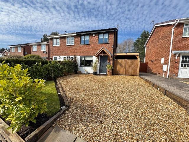 2 bedroom semi detached house for sale