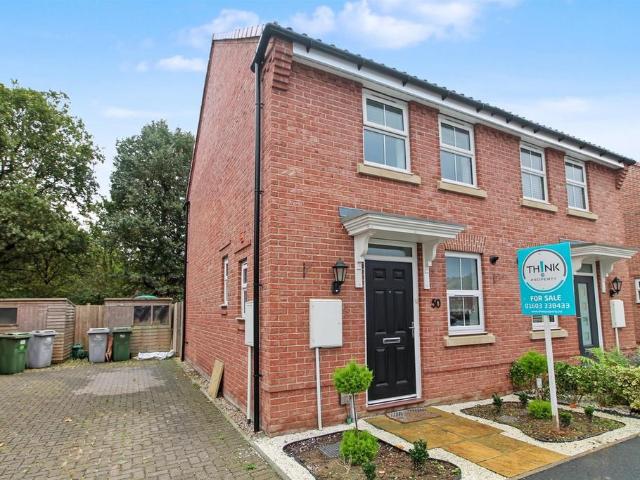 2 bedroom semi detached house for sale