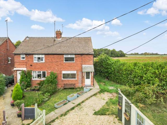 2 bedroom semi detached house for sale
