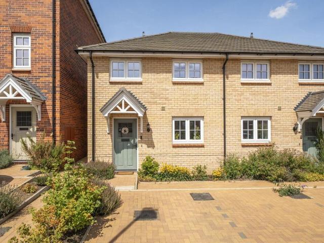 2 bedroom semi detached house for sale