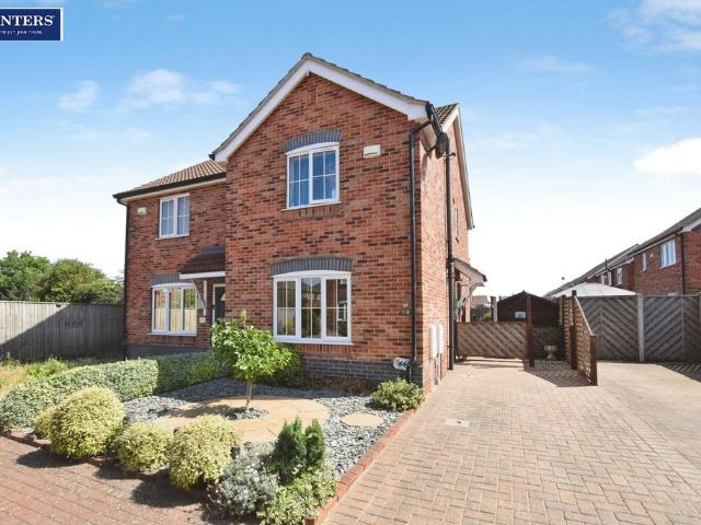 2 bedroom semi detached house for sale