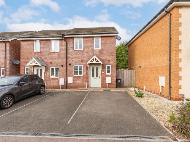 2 bedroom semi detached house for sale