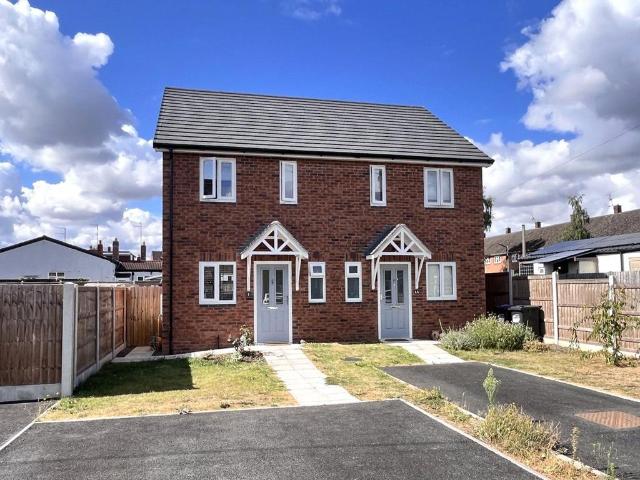 2 bedroom semi detached house for sale