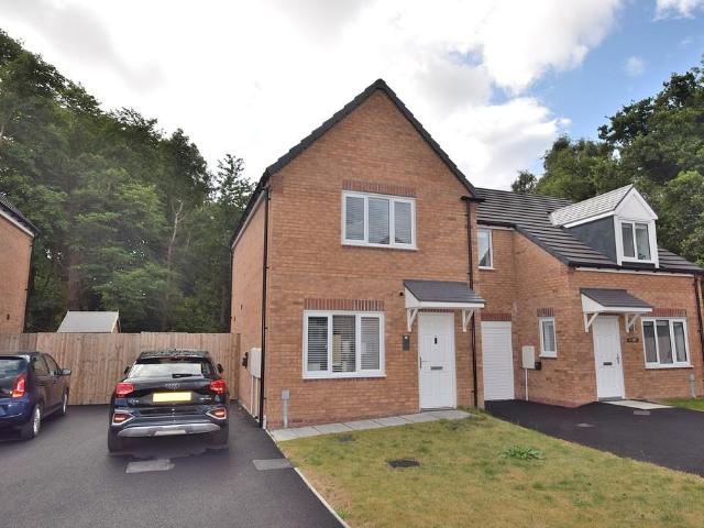 2 bedroom semi detached house for sale