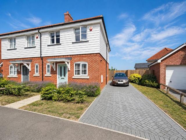 2 bedroom semi detached house for sale