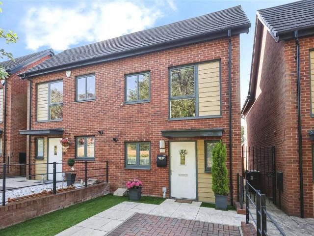 2 bedroom semi detached house for sale