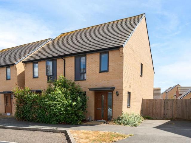 2 bedroom semi detached house for sale