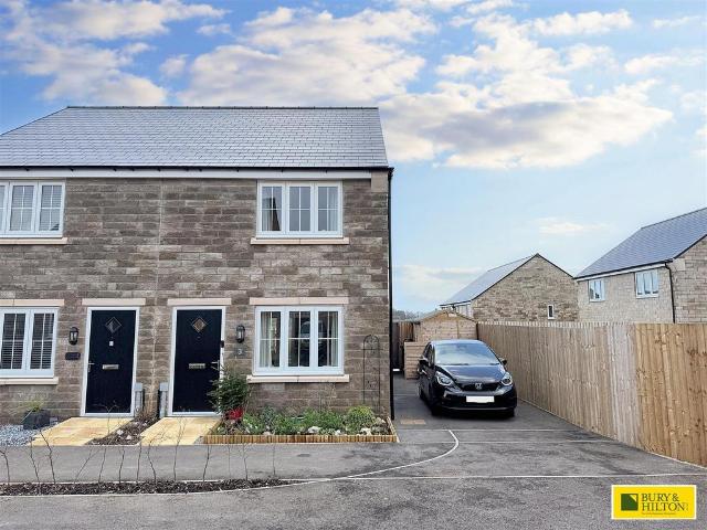 2 bedroom semi detached house for sale