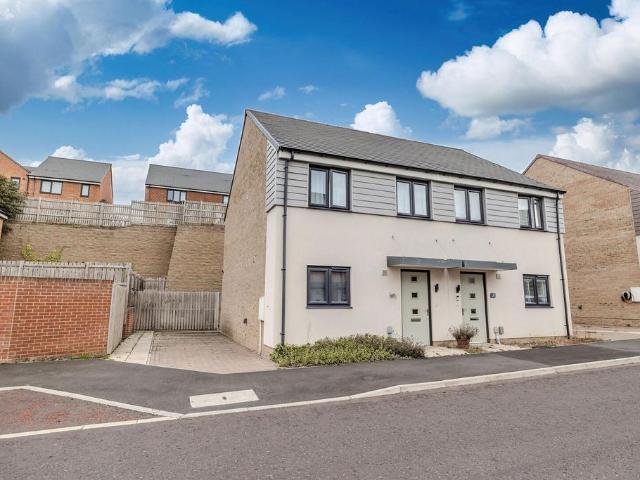 2 bedroom semi detached house for sale