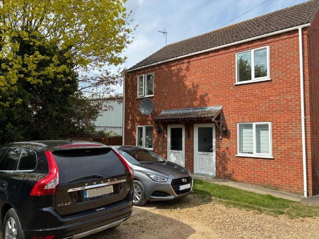 2 bedroom semi detached house for sale
