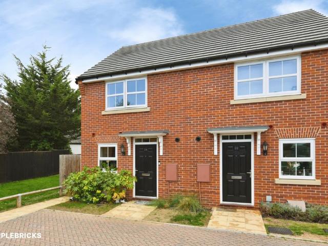 2 bedroom semi detached house for sale
