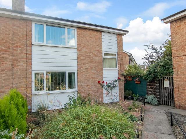 2 bedroom semi detached house for sale