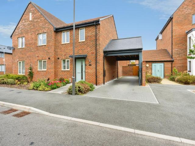 2 bedroom semi detached house for sale