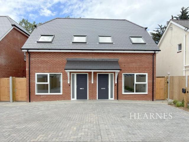 2 bedroom semi detached house for sale