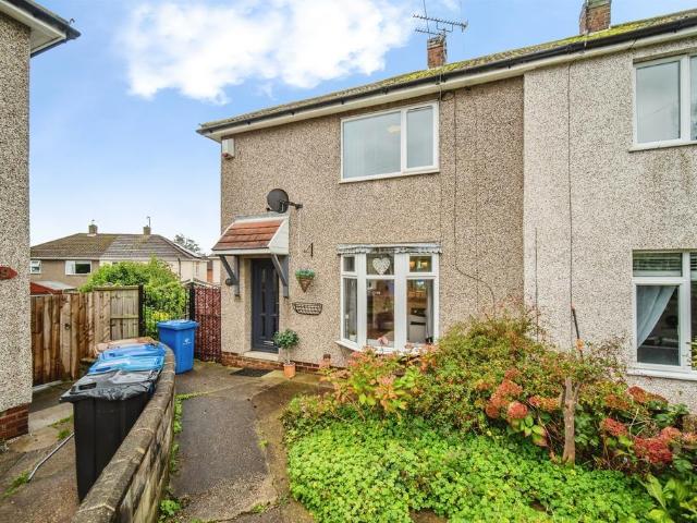 2 bedroom semi detached house for sale