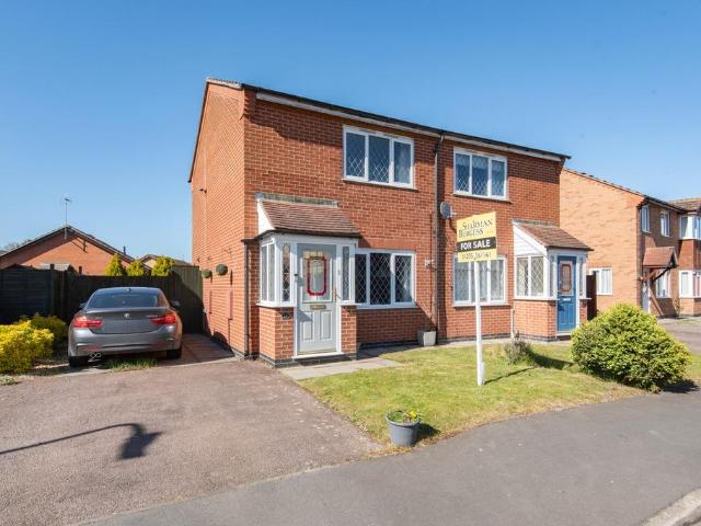 2 bedroom semi detached house for sale