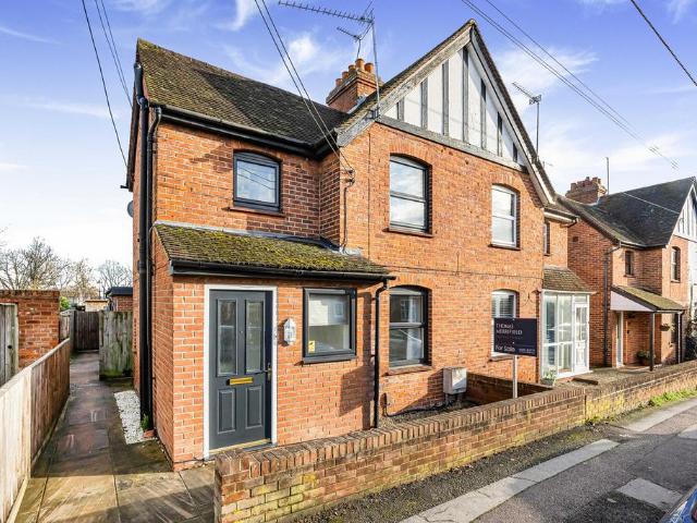 2 bedroom semi detached house for sale